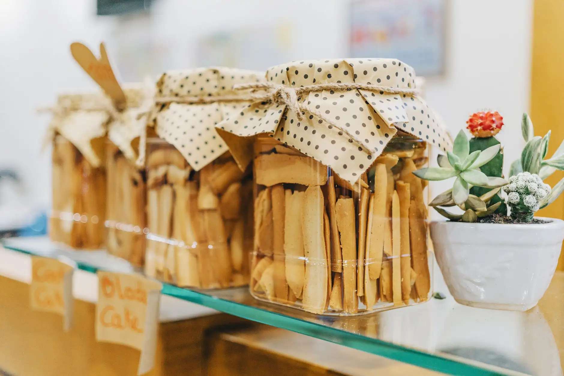 武汉建筑五金紧固件选型指南：铁钉、螺丝与膨胀螺栓的应用区分