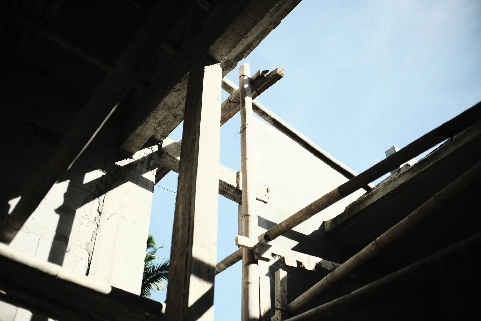 武汉建筑五金紧固件选型指南：铁钉、螺丝与膨胀螺栓的应用场景解析正文配图 1